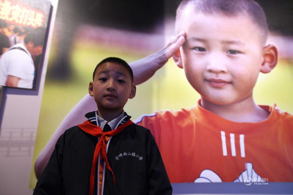 汶川地震救人小英雄林浩：9歲身軀背出兩名同學，現在怎麼樣了？_世界人物紀 - MdEditor