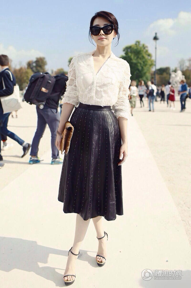 许晴的公主世界很梦幻 华服都是满满的少女心