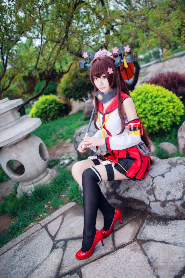 国产萌妹舰娘大和性感cos 黑丝美腿福利满满 - 游戏美