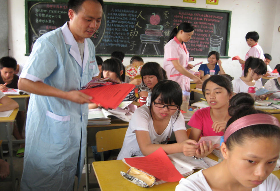 赵张村人口多少万人_...小镇瞬间挤进几万人 惊呆了