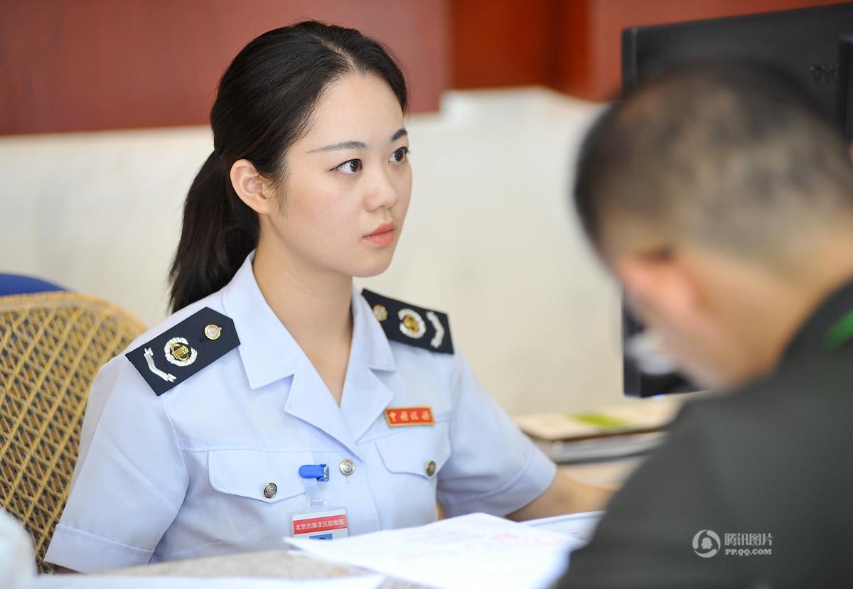 【中国人的一天】90后女税官