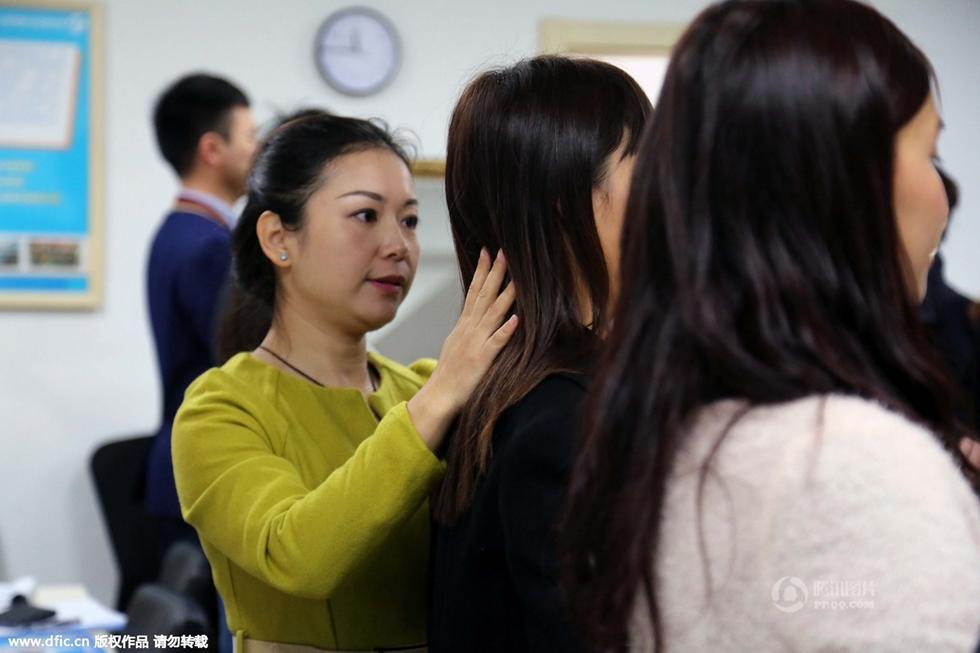 富人向往贵族生活 高端礼仪培训悄然兴起_新