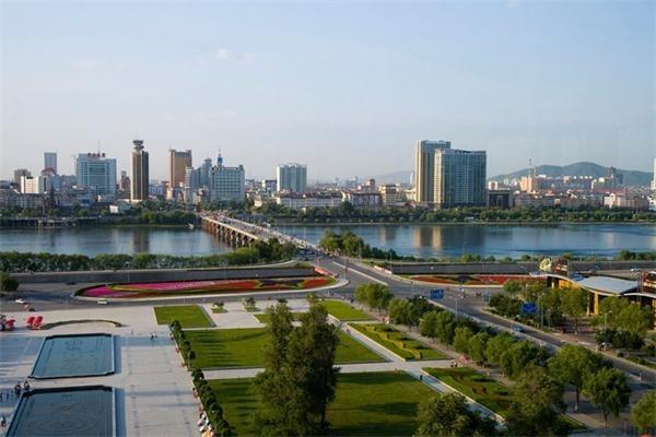 我国人均水资源_人均自然资源