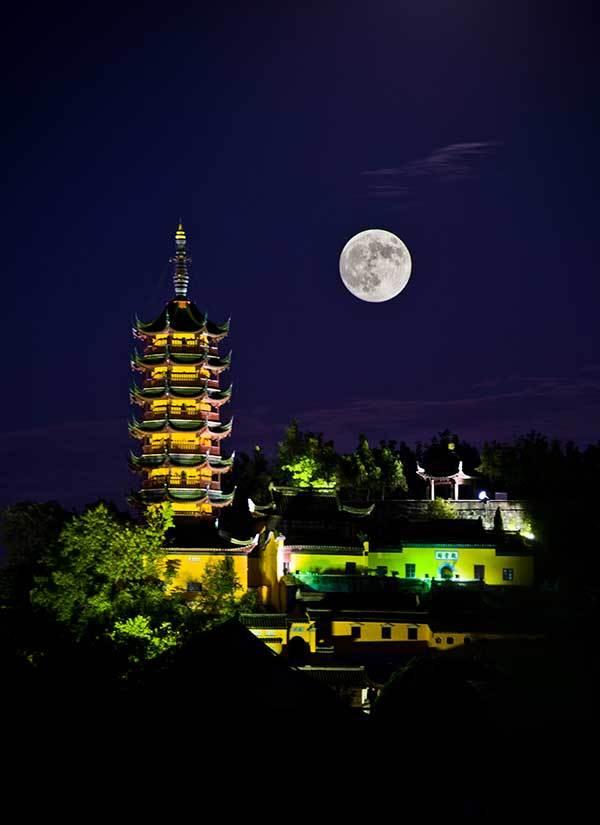 2015年09月28日 - 小谷 - 博公英(小谷摄影欢迎你) 组图:中秋夜各地现九年来最大最圆月亮 - 海阔山遥 - .