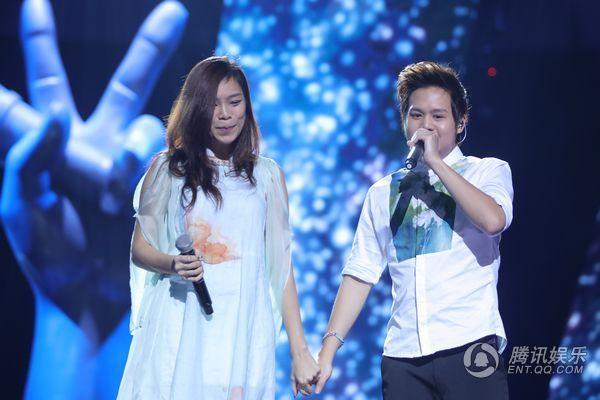 《好声音》中秋晚会追思姚贝娜 杰伦开场又压