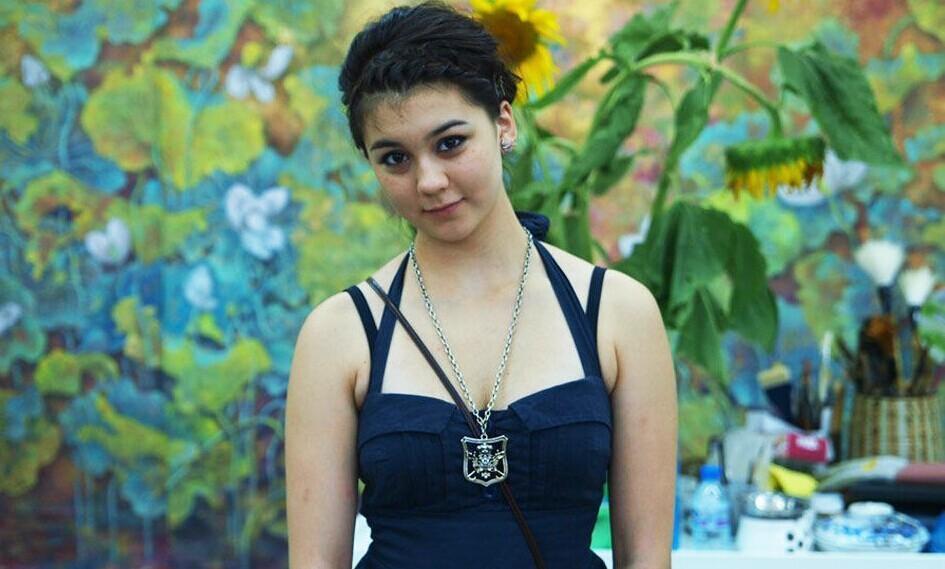  张铁林 遭私生女起诉 索赔百万  将于27日审理_扬