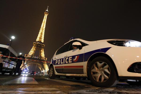 约6000名中国游客在巴黎 旅行社已做好应急响