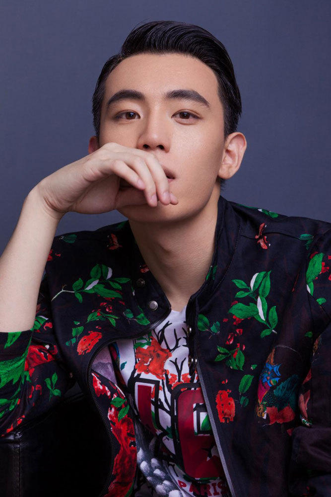 高清:《花火》将播 陈希郡演绎冷酷霸道风