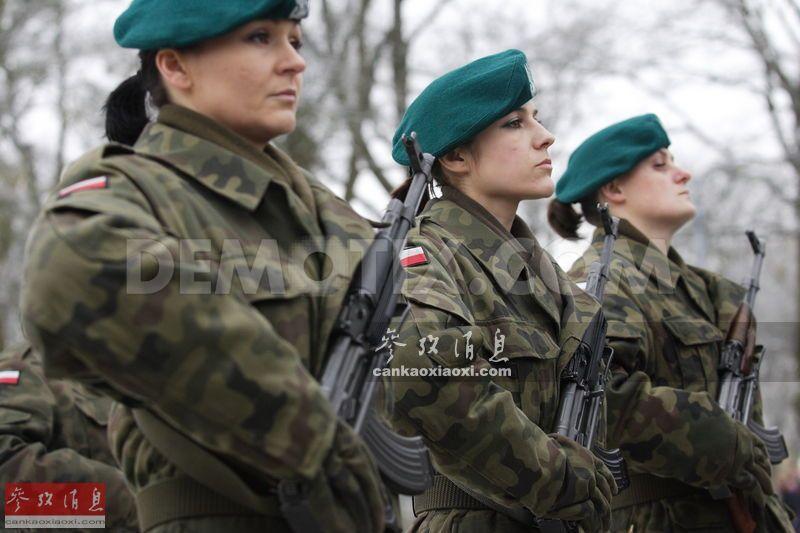 组图:有一种惊艳叫波兰女兵
