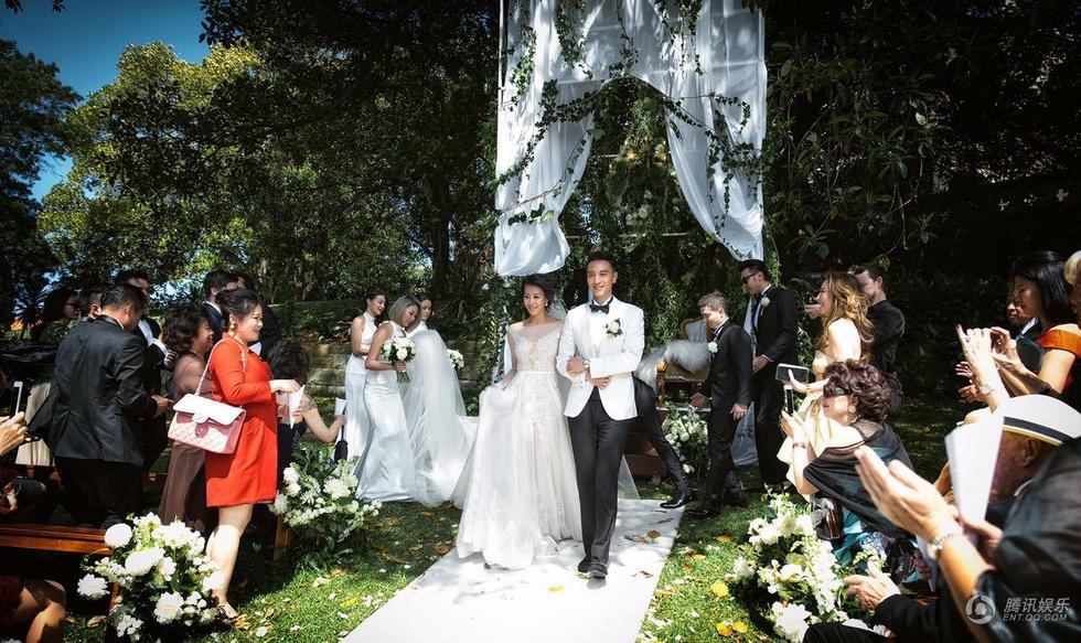 高清: 王阳明蔡诗芸 澳洲 大婚  唯美婚纱照曝光 -