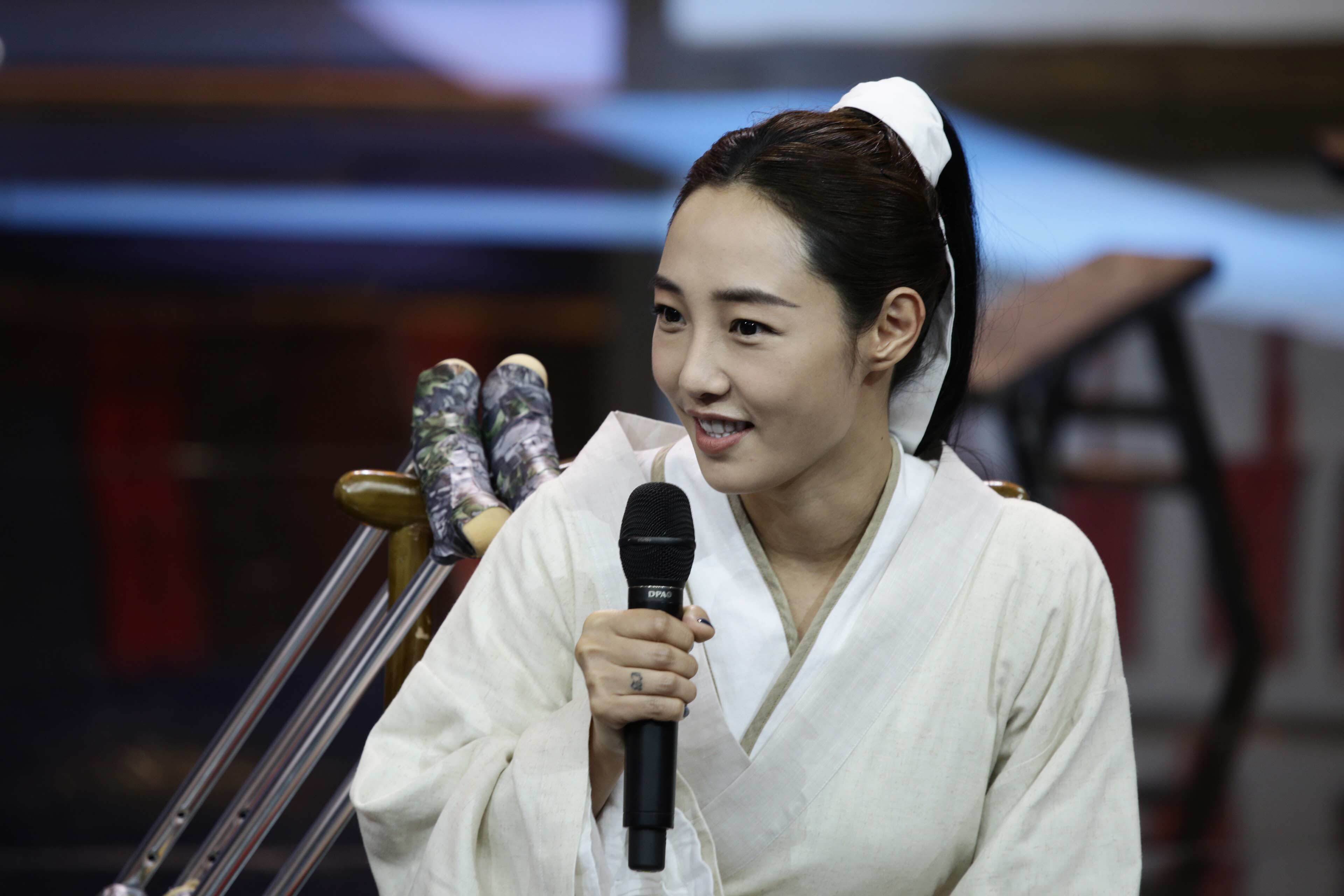 白百何获赞拼命三娘 祖蓝:录王牌比跑男累太多