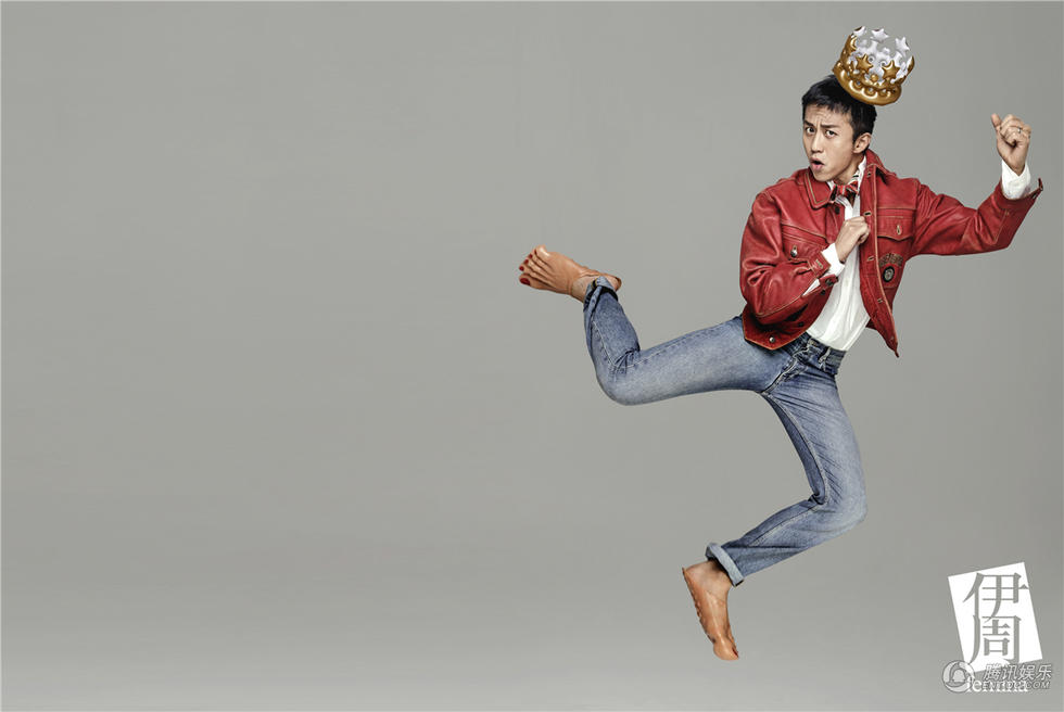 高清:邓超拍写真变爆炸头 搞怪根本停不下来