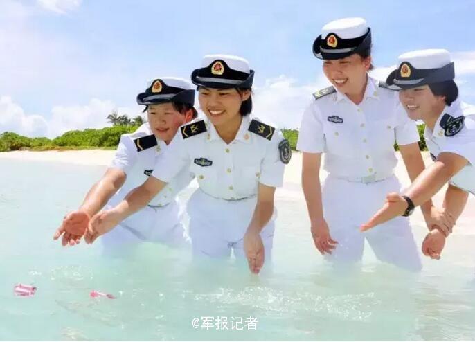 最美太阳花 西沙守礁女兵风采迷人(高清组图)