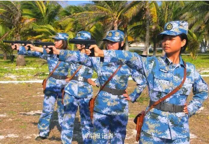 最美太阳花 西沙守礁女兵风采迷人(高清组图)