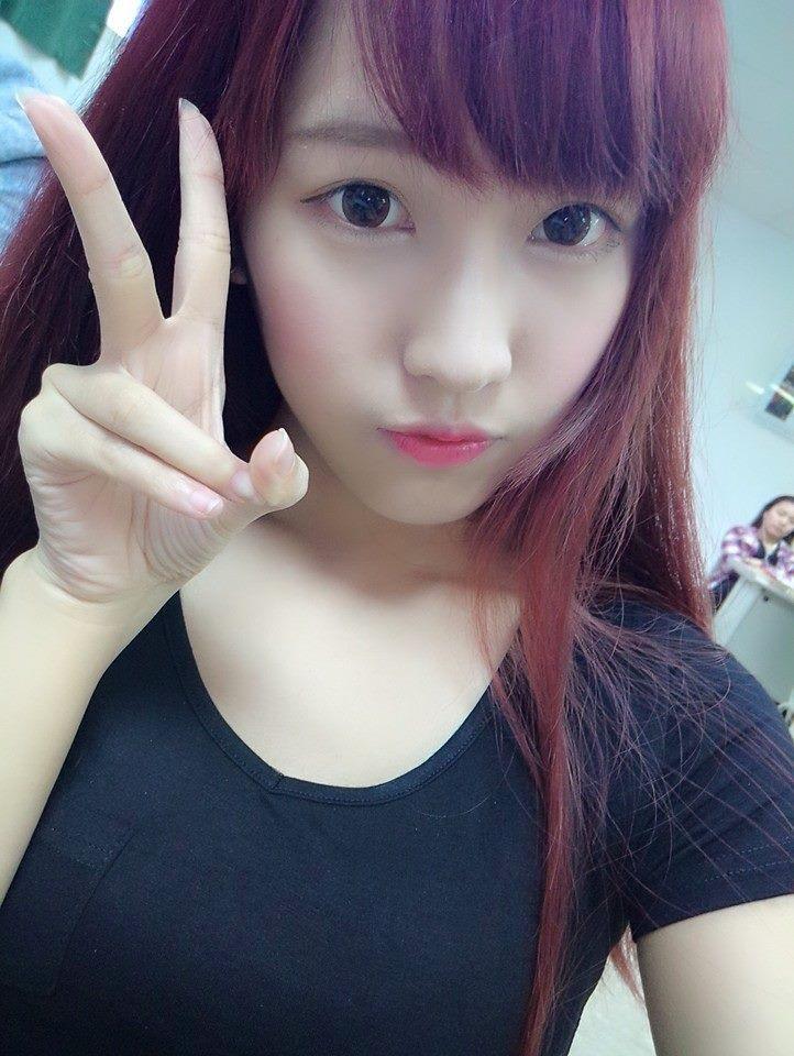 高一学生,喜欢上了一个女生该怎么办?