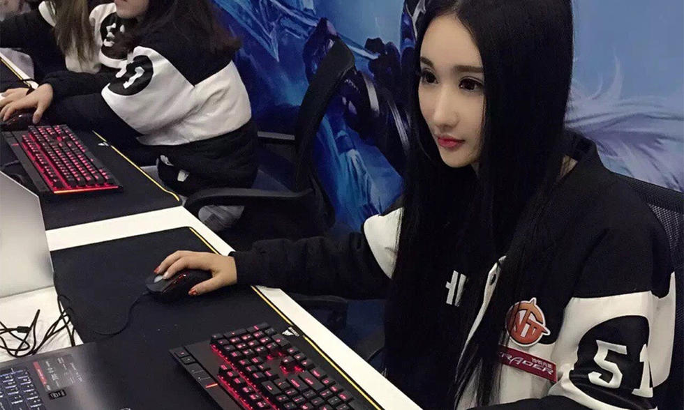 lol冠军战队皮肤_lol战队队员收入(2)