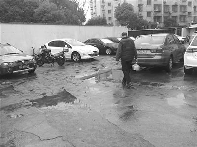 冰冻天水流变小 热线最高峰一天接话1.5万个