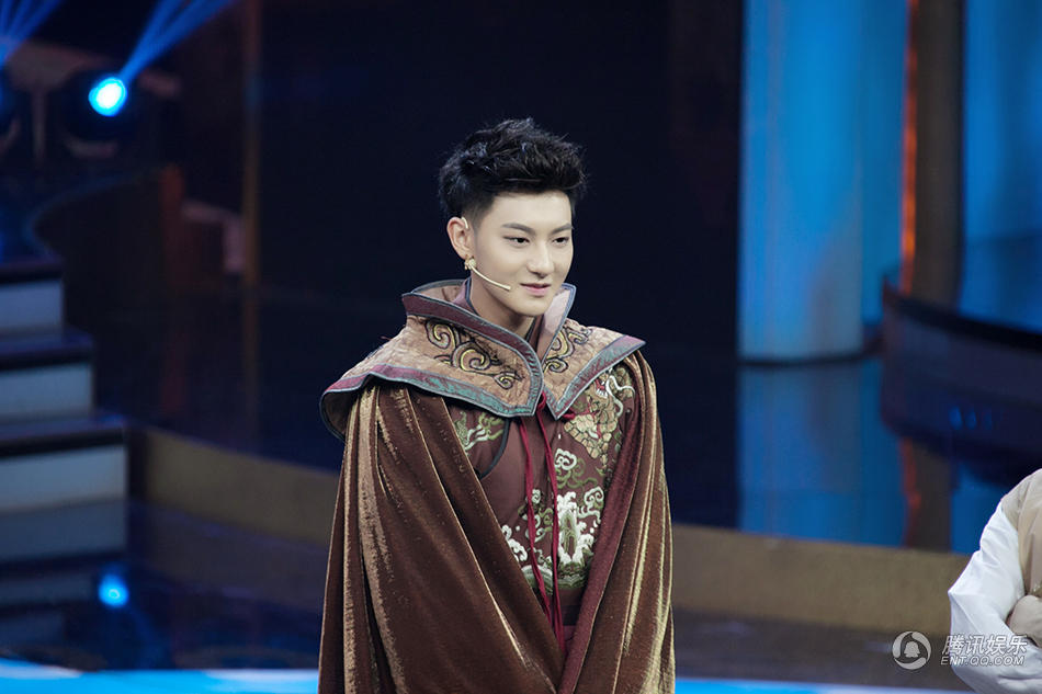 王牌》黄子韬秀武术功底获封武力韬韬