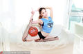 高清：篮球宝贝瑜伽身姿助阵北京 网袜秀美腿