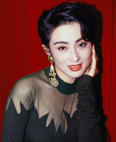 星女郎由大胸变平胸 92年以后周星驰口味为