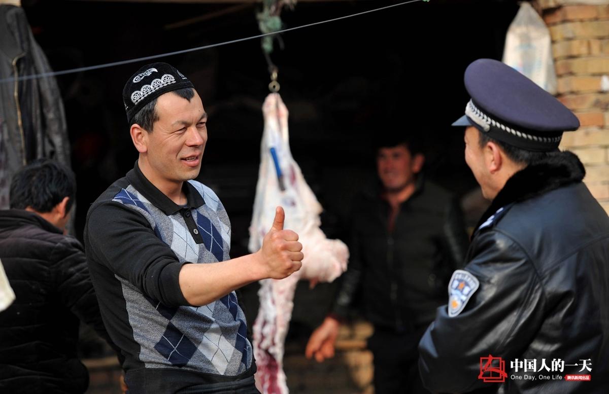 马背上的铁路警察