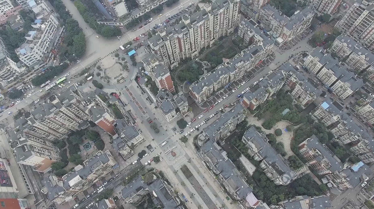 航拍国内最成功的开放式小区—宜宾莱茵河畔(图)