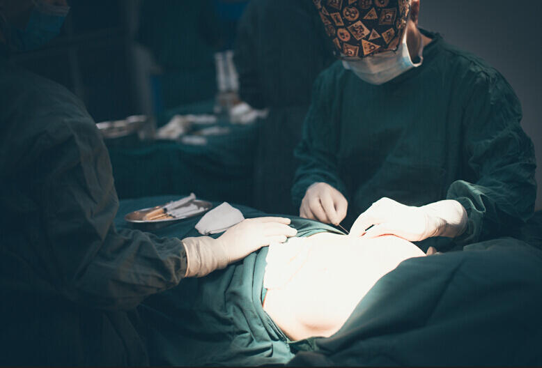 迪拜人均月收入_主播月收入(2)