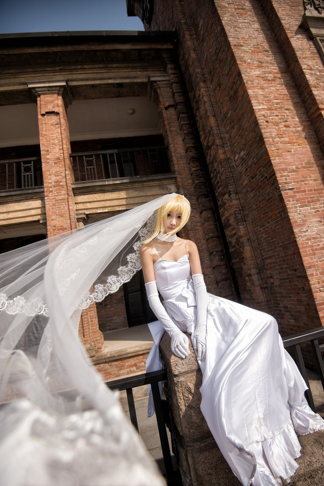 《Fate\/Stay Night》saber花嫁版COS_Cosplay_图库_翼风网