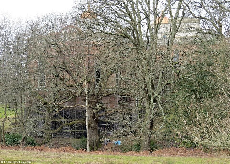 英国富商斥资数亿建豪宅 31年仍是“半成品”(图)