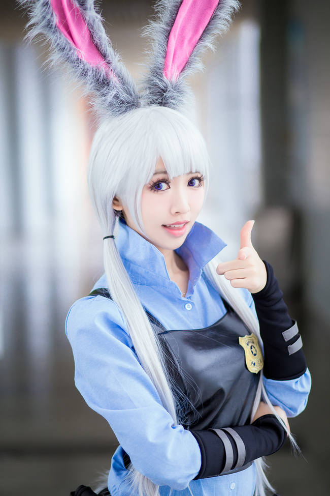 《疯狂动物城》兔子朱迪拟人COS