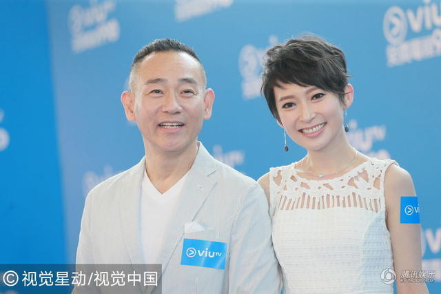 50岁“妲己”温碧霞身材姣好 容颜依旧(组图)