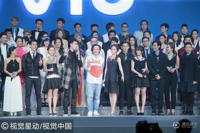 50岁“妲己”温碧霞身材姣好 容颜依旧(组图)