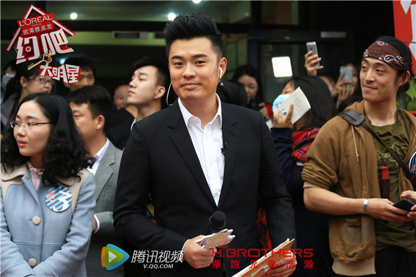 陈赫《约吧！大明星》乔装挤地铁 网友：这是谁