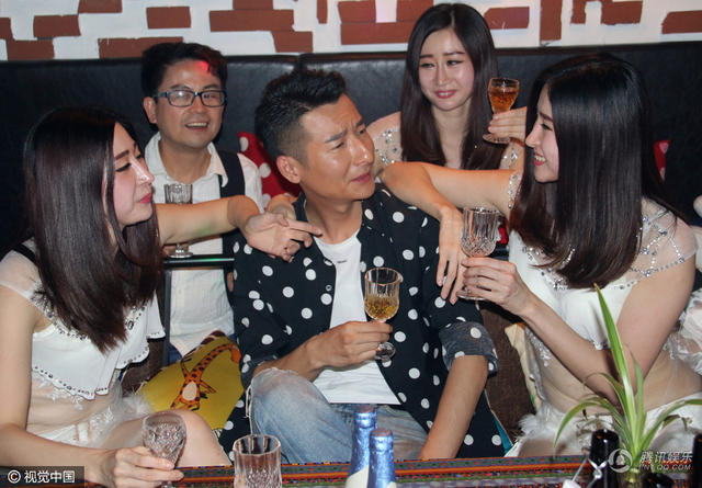 侯耀华假脸三外甥女整容 就为和假刘德华拍这个