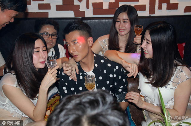 侯耀华假脸三外甥女整容 就为和假刘德华拍这个