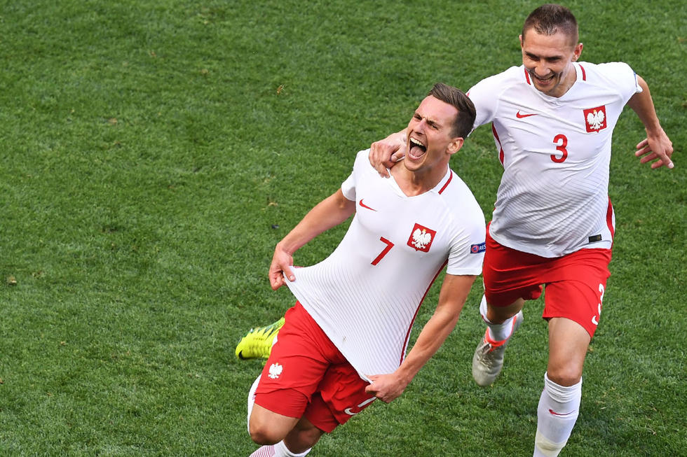 欧洲杯赛事 16432563_980x1200_0.jpg