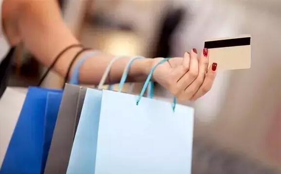 2000年人均工资_年人均消费(3)