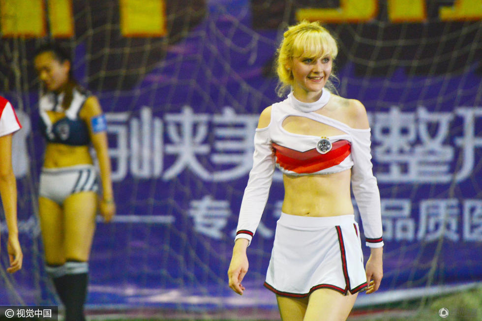 足球女孩壁纸外国的吗,足球女孩手机壁纸