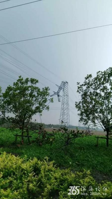 江苏阜宁等地突遭12级大风冰雹袭击 有村民被埋(图) - 友易 - 友易3拜望好友,欣赏佳作! 江苏阜宁等地突遭12级大风冰雹袭击 有村民被埋 - 海阔山遥 - .