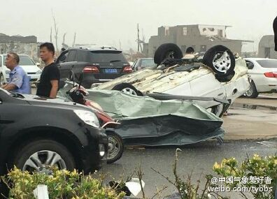 江苏阜宁等地突遭12级大风冰雹袭击 有村民被埋(图) - 友易 - 友易3拜望好友,欣赏佳作! 江苏阜宁等地突遭12级大风冰雹袭击 有村民被埋 - 海阔山遥 - .