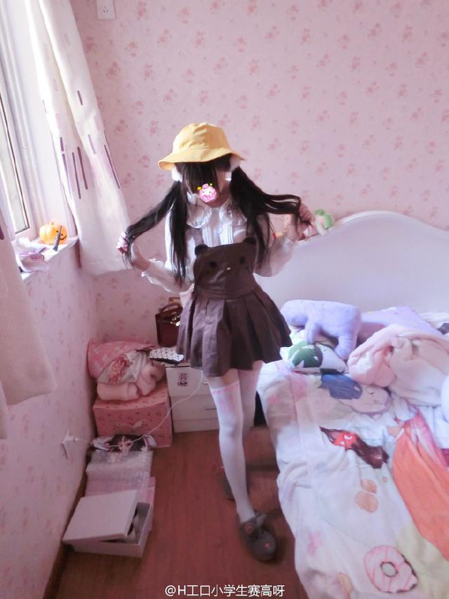 @H工口小学生赛高呀微博资料真实姓名年龄 直