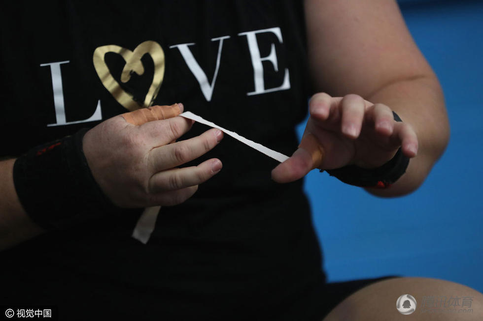 举重妖精金福珠_举重运动员收入(3)