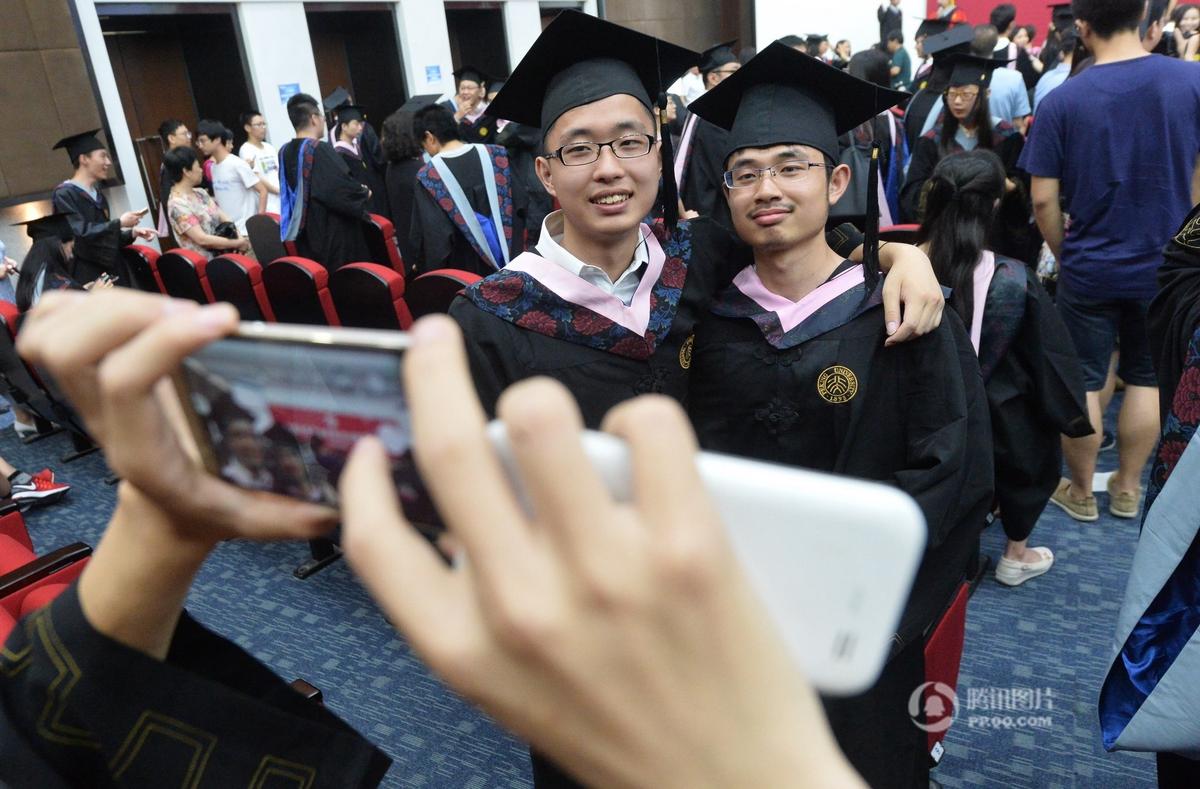 4．北京大学毕业证是什么样的：北京大学的毕业证和其他学校有什么区别？ 