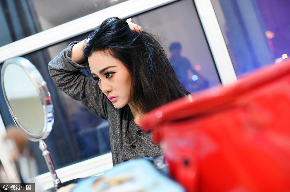 dj舞曲_dj月收入(2)