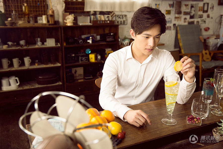 咖啡馆拍照 16882730_980x1200_0.jpg