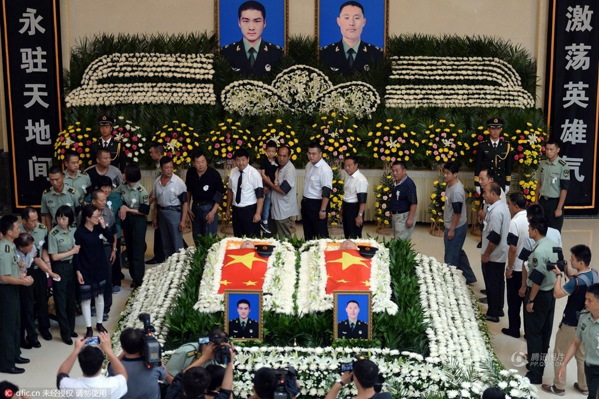 苏丹维和烈士李磊、杨树朋遗体告辞仪式举行 - 新鲜的事 - 紫呜网 - www.ziwuwu.com