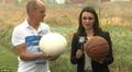  Husband and wife find ostrich eggs