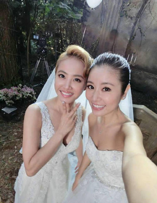 中国婚纱摄影网_中国婚纱造型网(3)