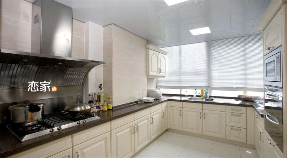 干净整洁的厨房设计 17018092_980x1200_0.jpg