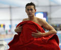 组图：中国游泳队“试水”里约 孙杨晒健硕胸肌